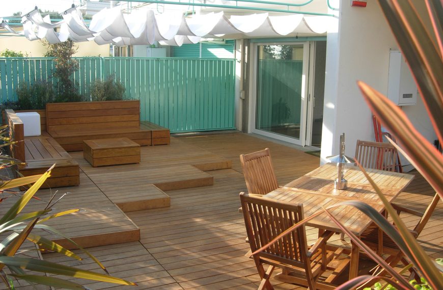 Terrazzo di ispirazione marina a Casalpalocco